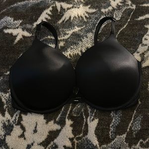 Victoria’s Secret Very Sexy Push Up Bra 34DDD (F)